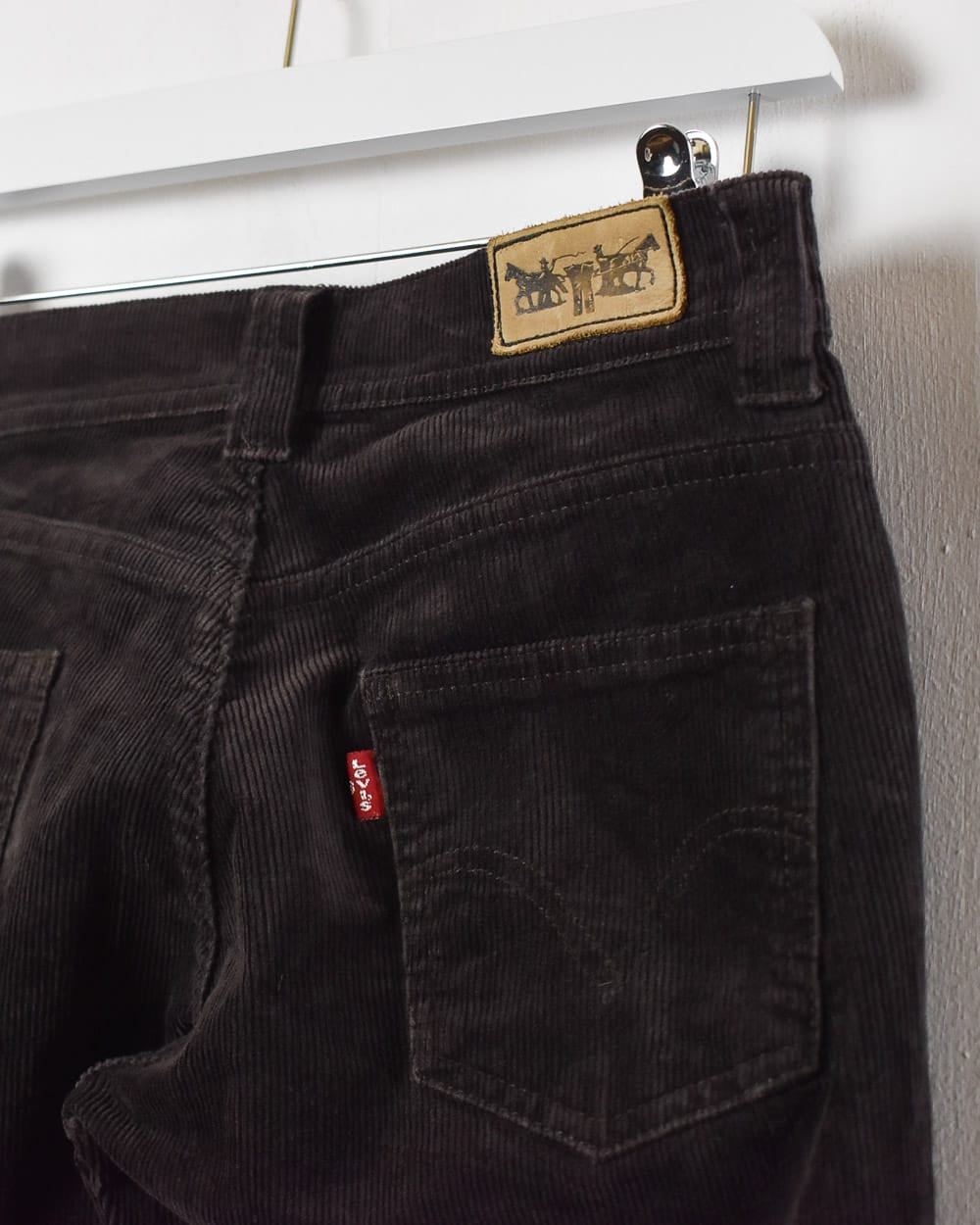 Levi's Corduroy Jeans - W28 L34 - Domno Vintage
