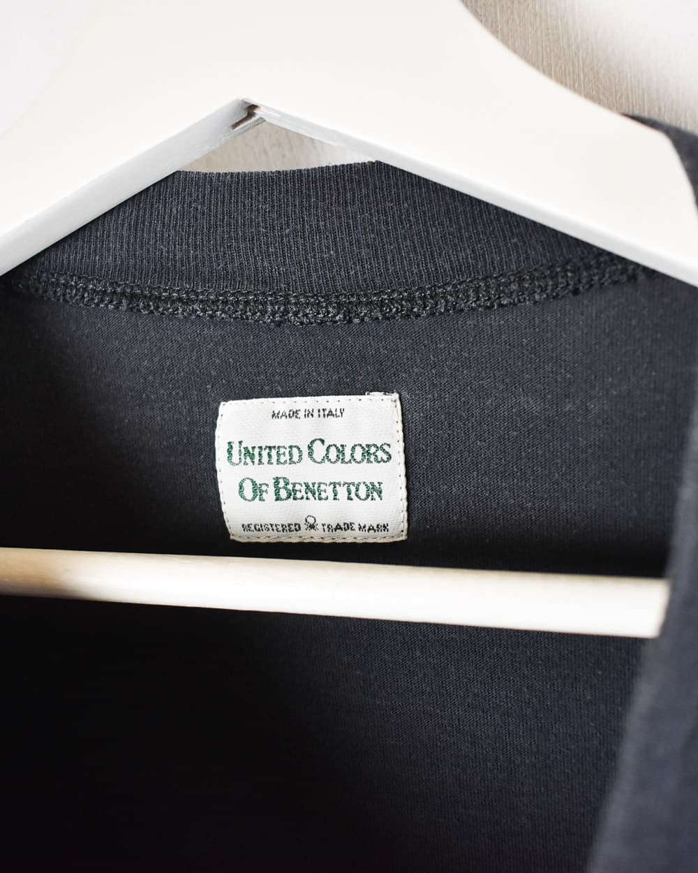 United Of Colors Benetton Long T-Shirt - X-Large - Domno Vintage