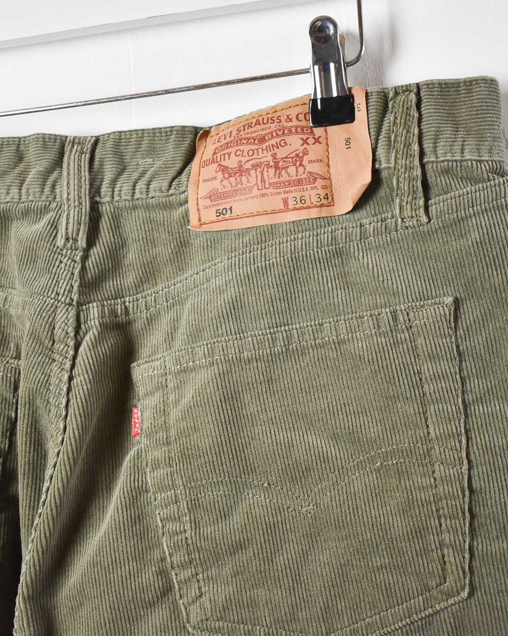 Levi's 501 Corduroy Jeans - W34 L30 - Domno Vintage