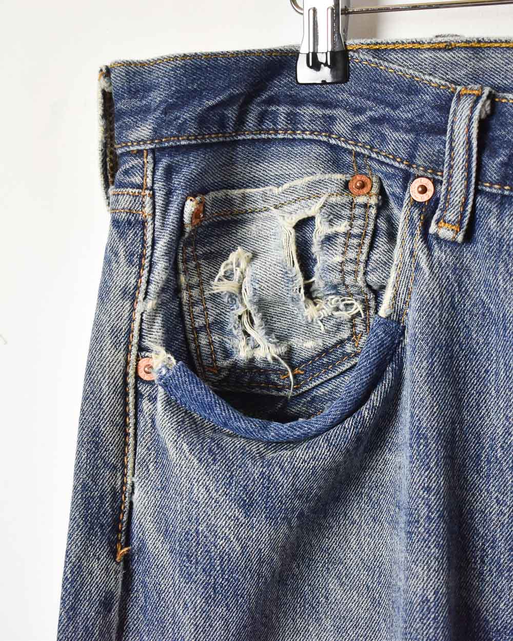 Blue Levi's Distressed 501 Jeans - W38 L32