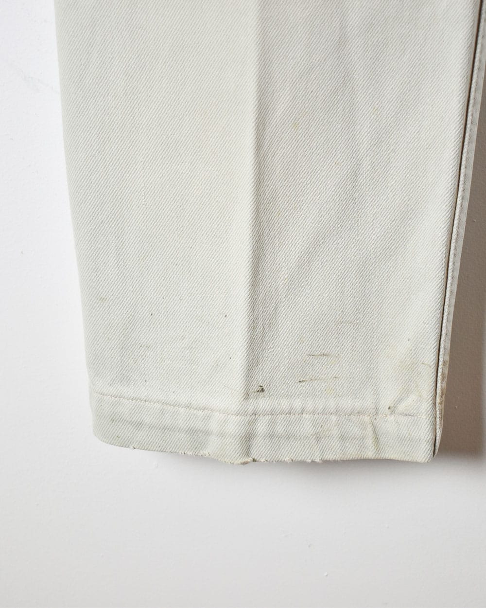 Neutral Levi's Lightly Distressed 615 Jeans - W34 L28