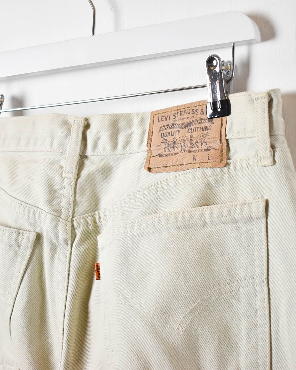 Neutral Levi's Lightly Distressed 615 Jeans - W34 L28