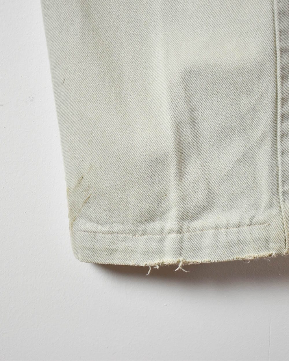 Neutral Levi's Lightly Distressed 615 Jeans - W34 L28