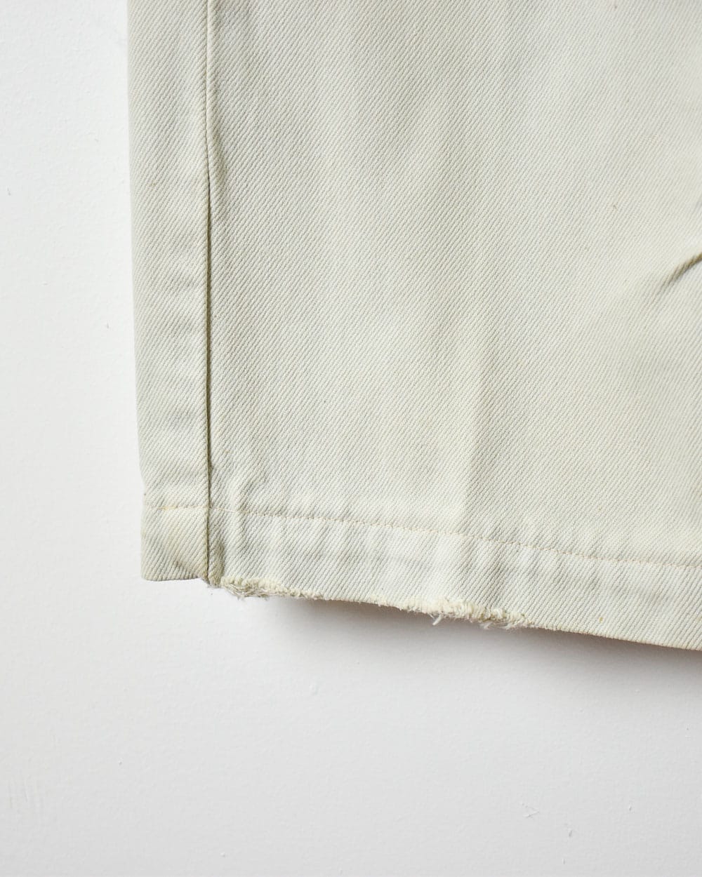 Neutral Levi's Lightly Distressed 615 Jeans - W34 L28