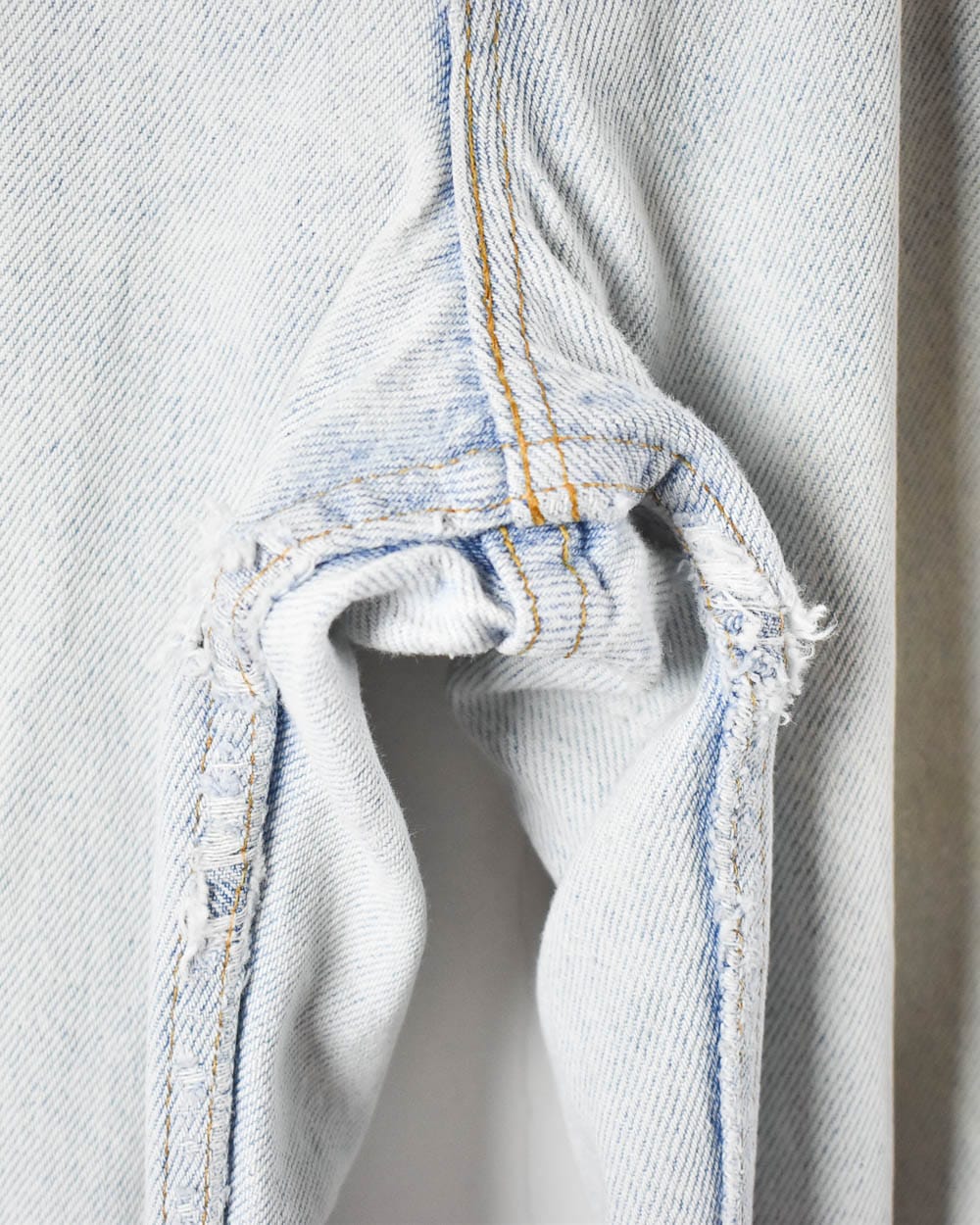 Levi's 550 Distressed Jeans - W30 L29 - Domno Vintage