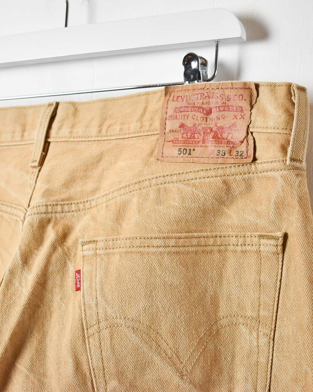 Neutral Levi's 501 Jeans - W38 L31