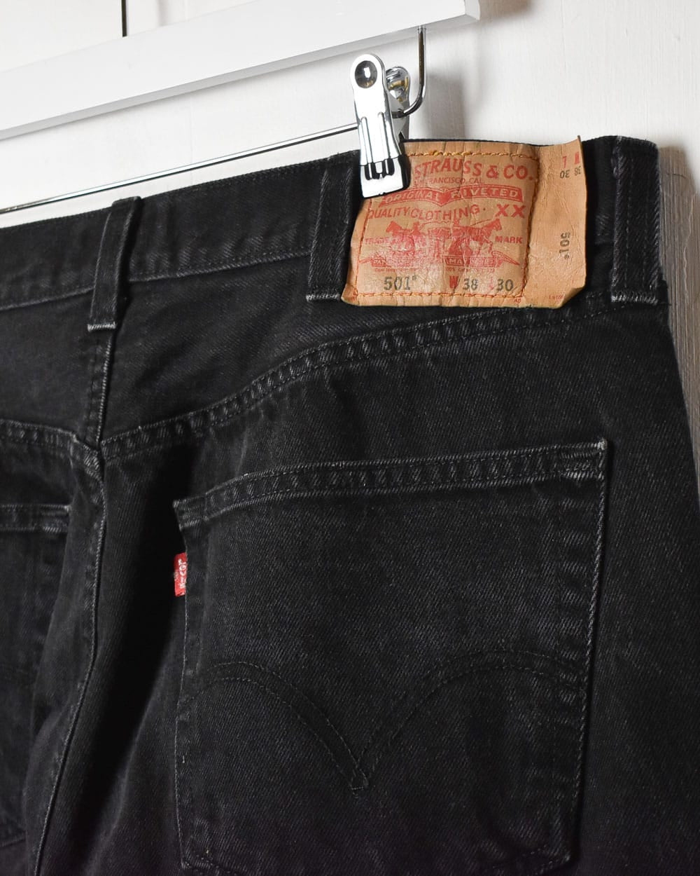 Black Levi's 501 Jeans - W38 L30