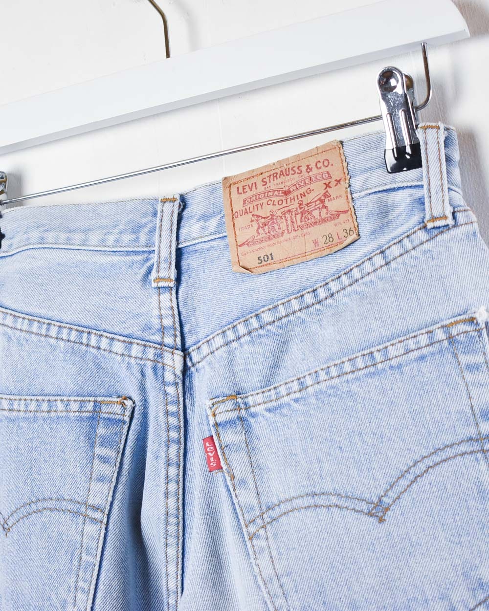 Levi's 501 Jeans - W25 L32 - Domno Vintage