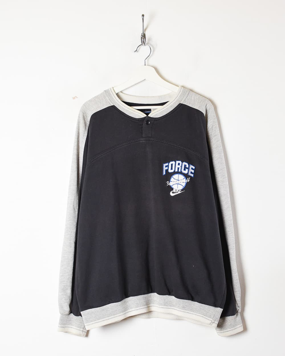 Nike Force Basketball Sweatshirt - Large - Domno Vintage