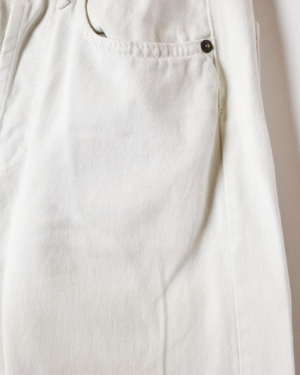 White Levi's 501 Jeans - W26 L34