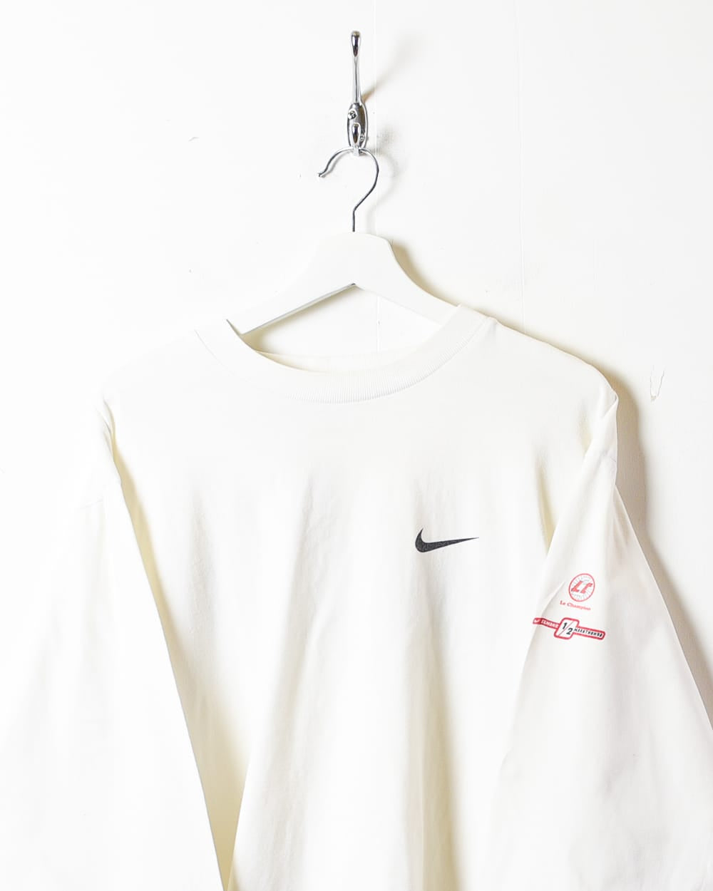 White Nike Long Sleeved T-Shirt - Large