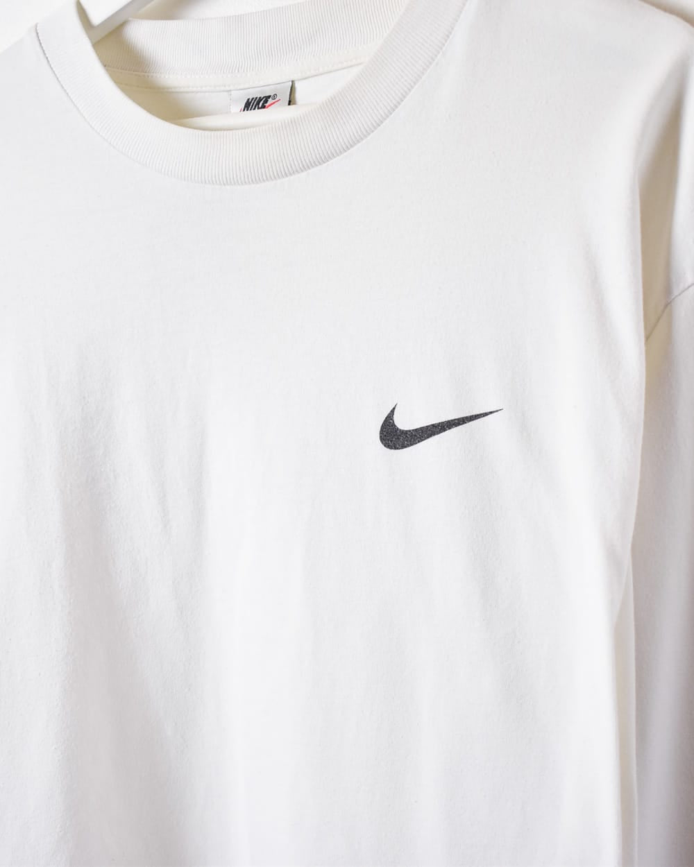White Nike Long Sleeved T-Shirt - Large