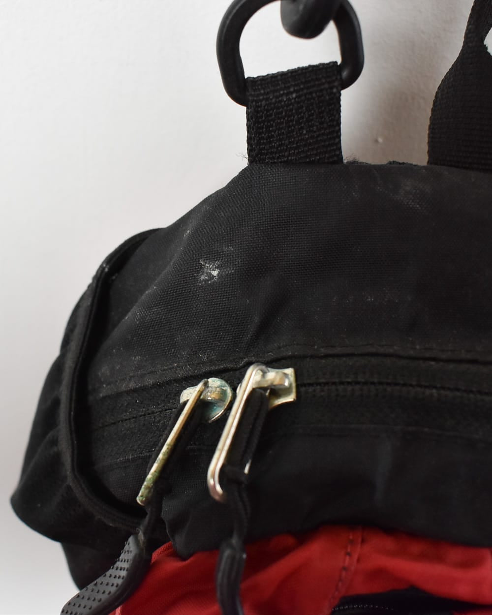  The North Face Sling Bag