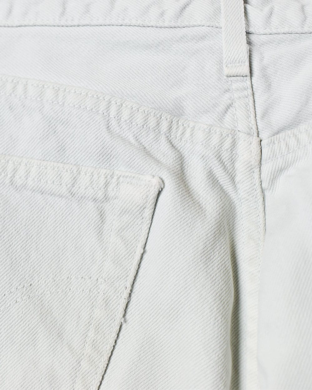 White Levi's 501 Jeans - W28 L34