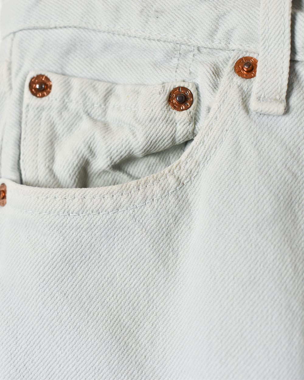 White Levi's 501 Jeans - W28 L34