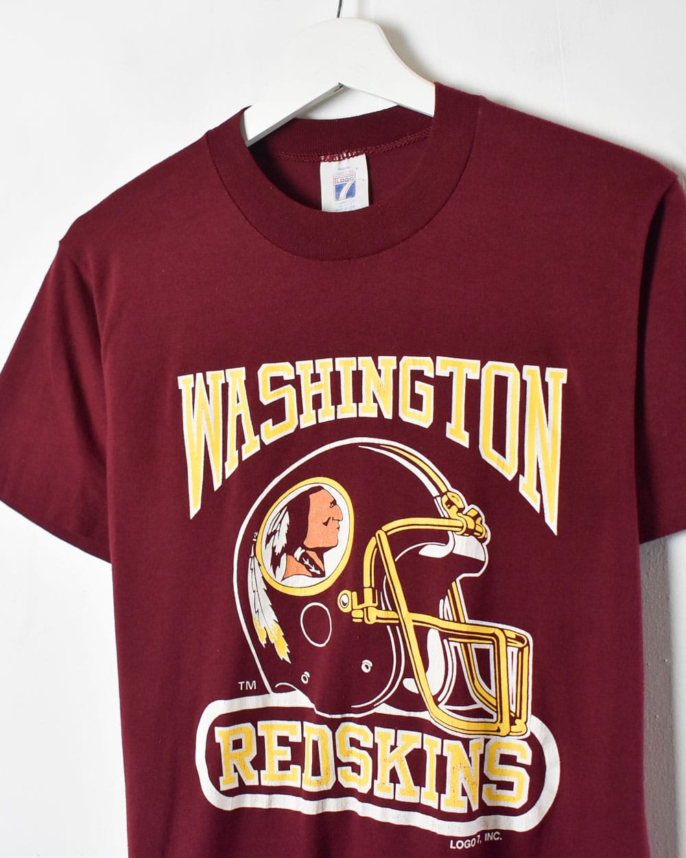 Logo 7 NFL Washington Redskins Single Stitch T-Shirt - Small - Domno Vintage