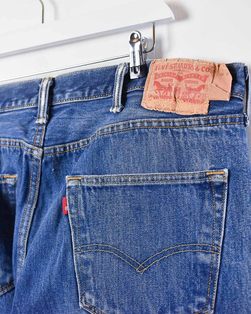 Blue Levi's 501 Jeans - W38 L31