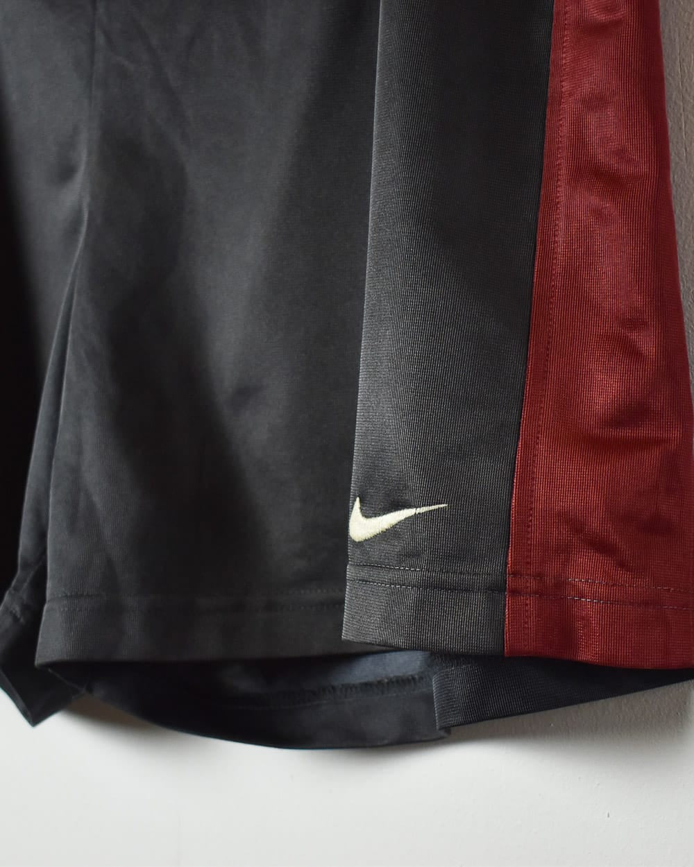 Black Nike Team Shorts - Large