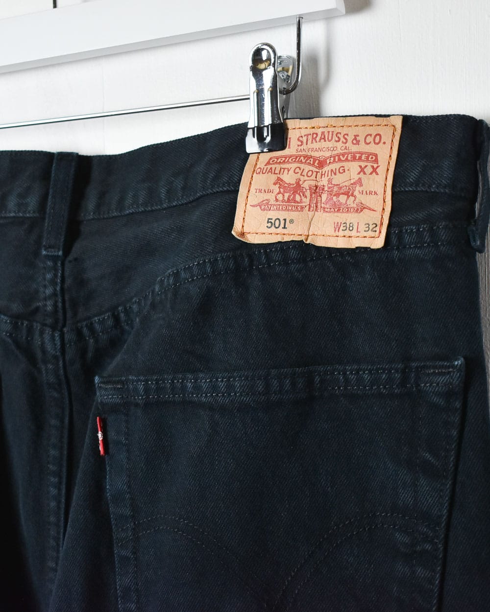 Black Levi's 501 Jeans - W38 L30