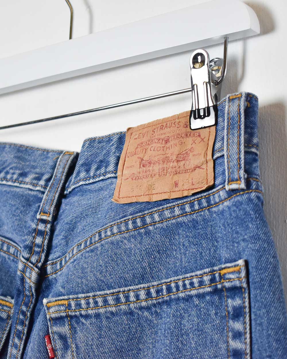 Blue Levi's 540 Cut Off Jeans - W30 L21