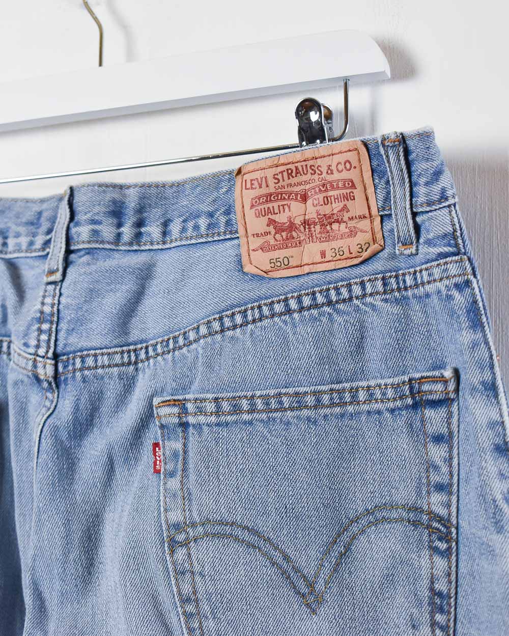 Levi's 550 Jeans - W36 L32 - Domno Vintage
