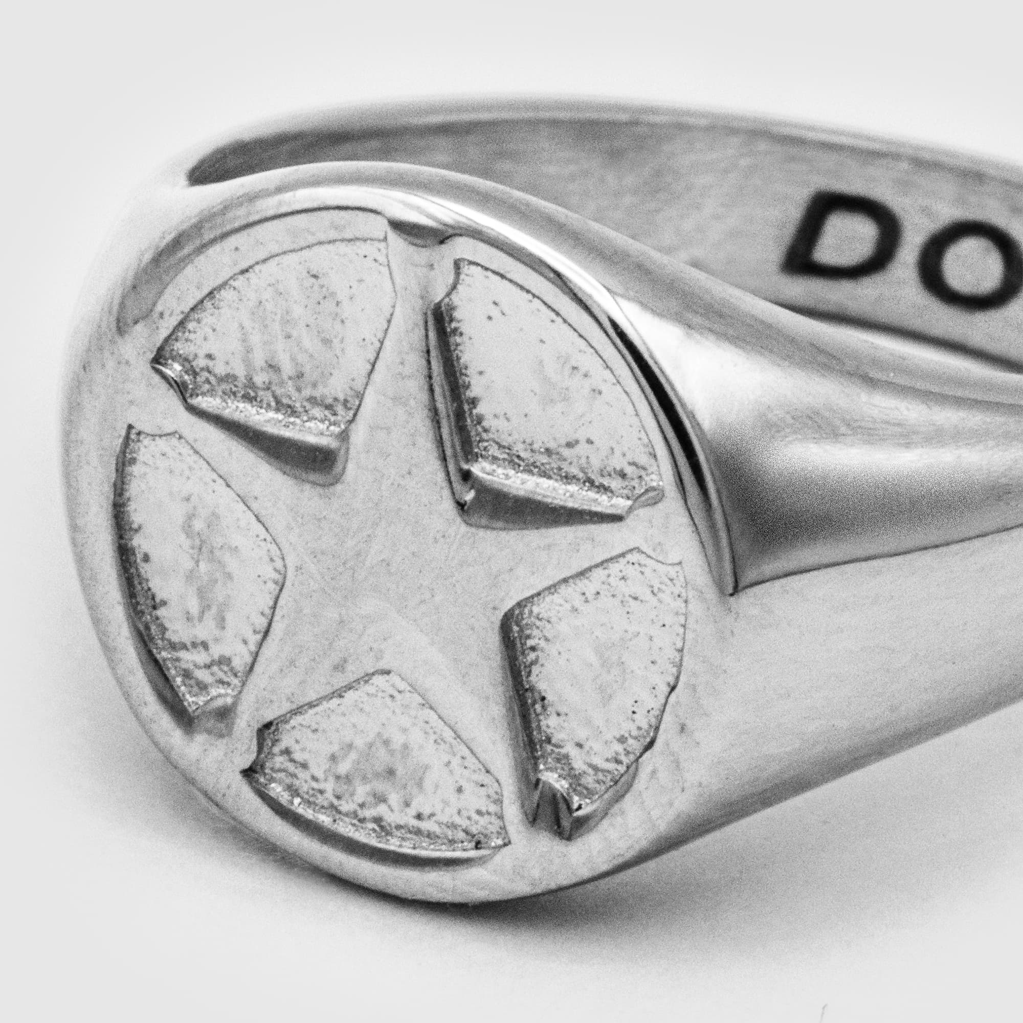 Sheriff Signet Ring - Domno Vintage