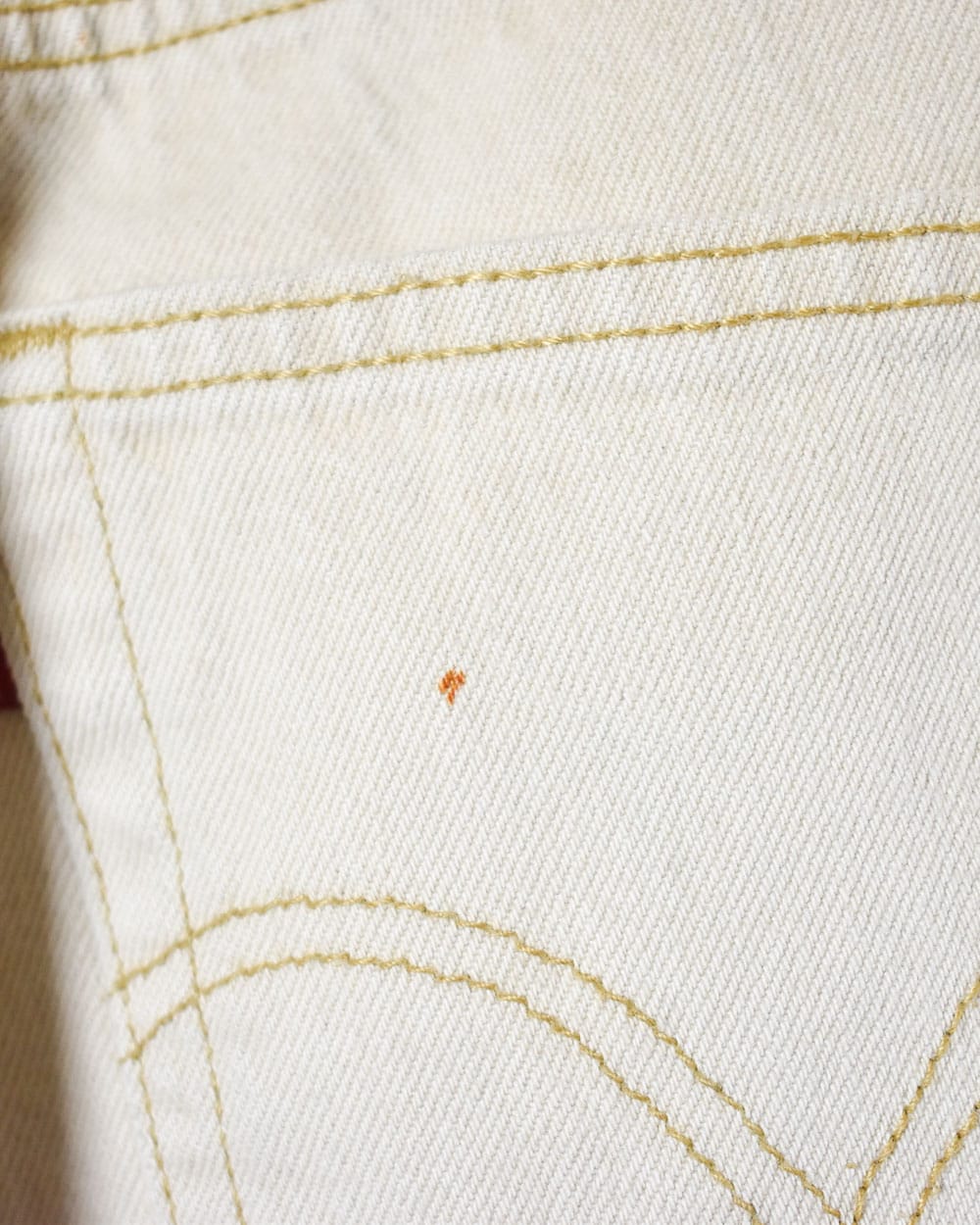 Neutral Levi's 501 Jeans - W32 L34