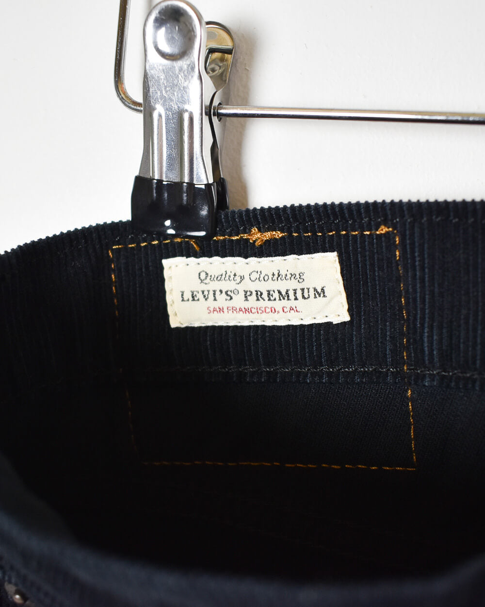 Navy Levi's Corduroy Jeans - W30 L32