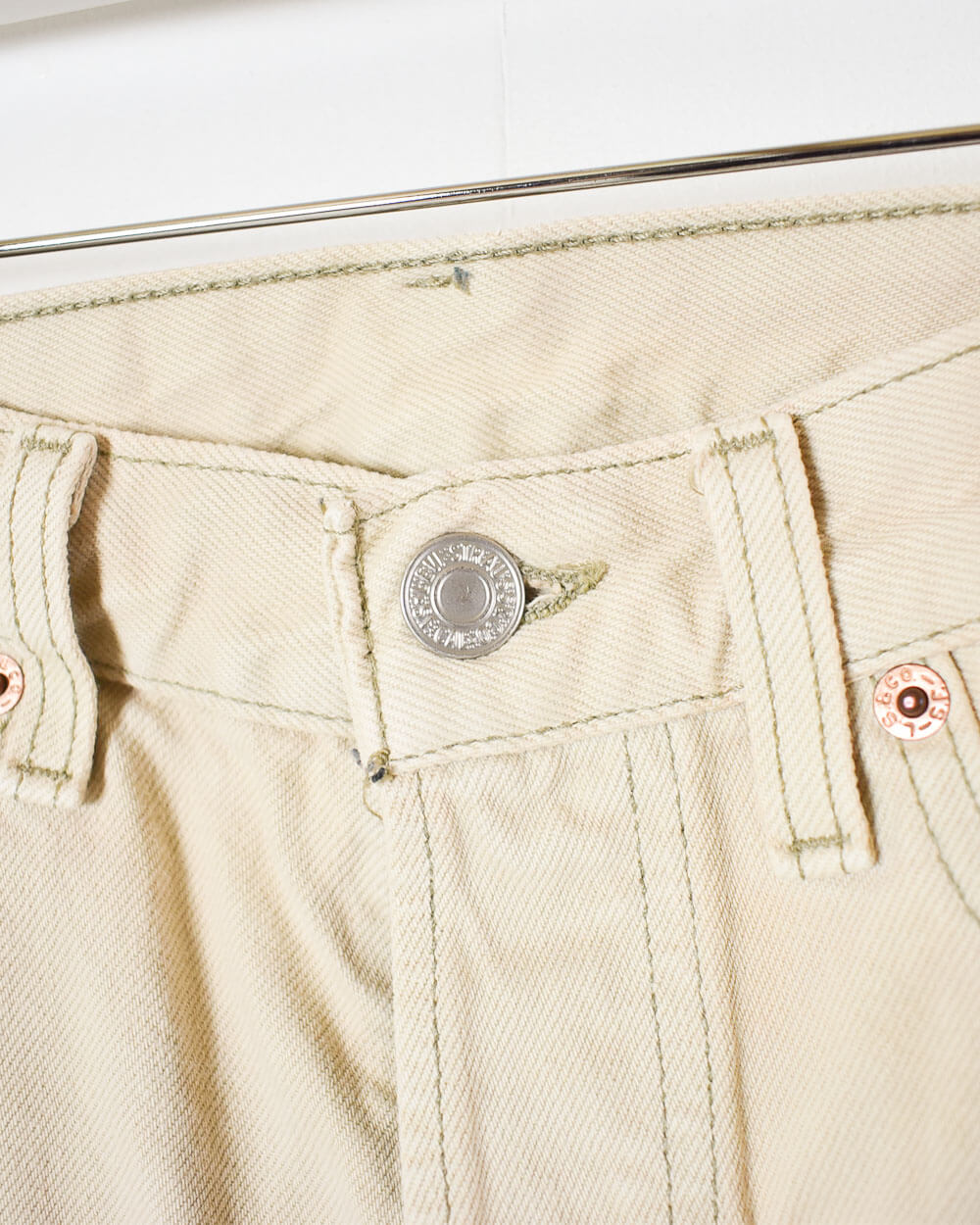 Neutral Levi's Jeans - W31 L30