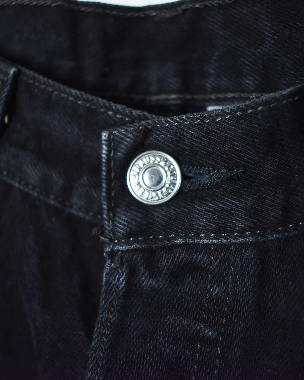 Black Levi's 501 Jeans - W33 L34