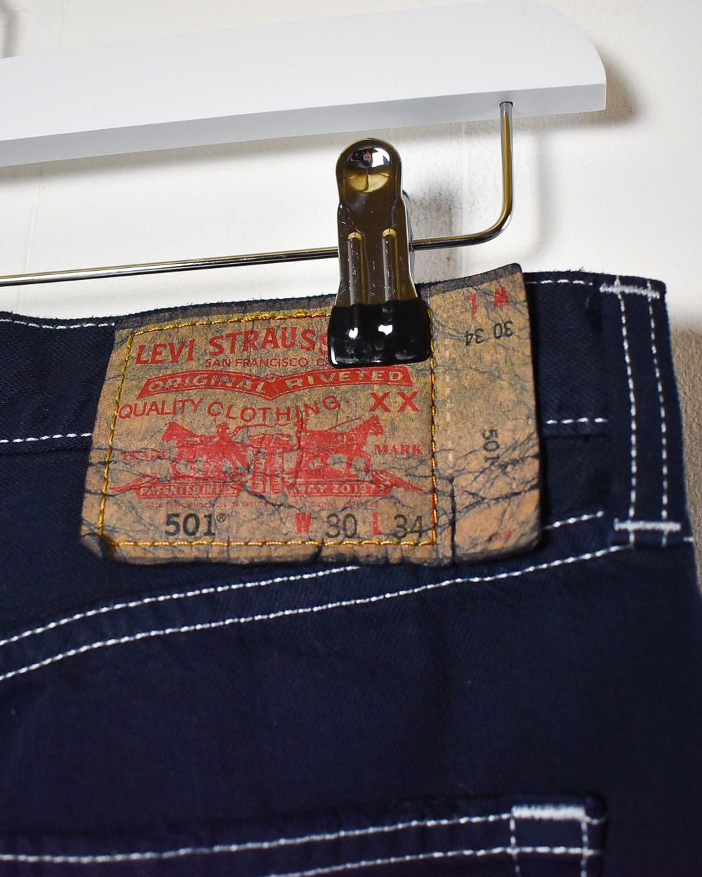 Navy Levi's 501 Jeans - W30 L30