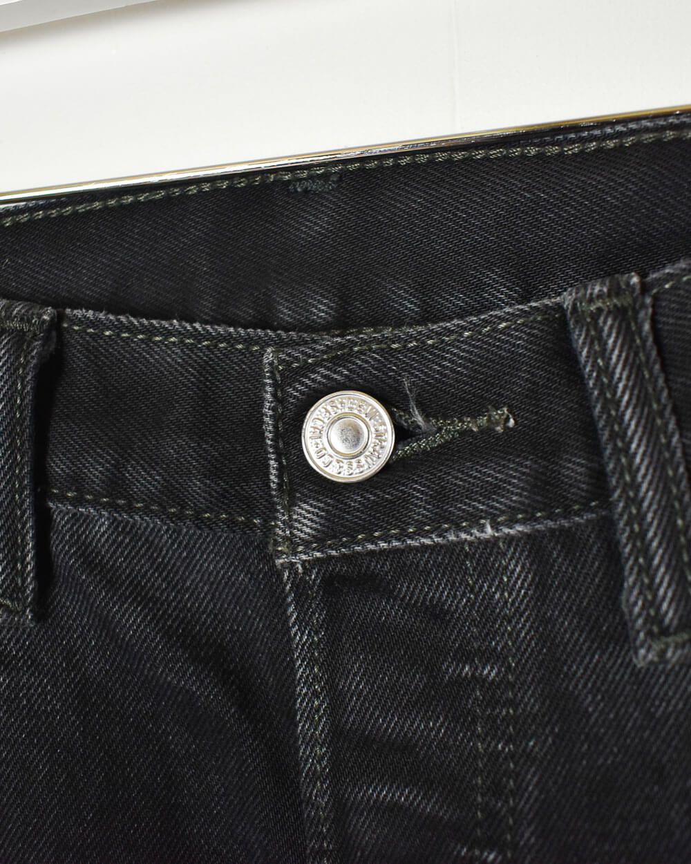 Black Levi's 501 Jeans - W32 L34