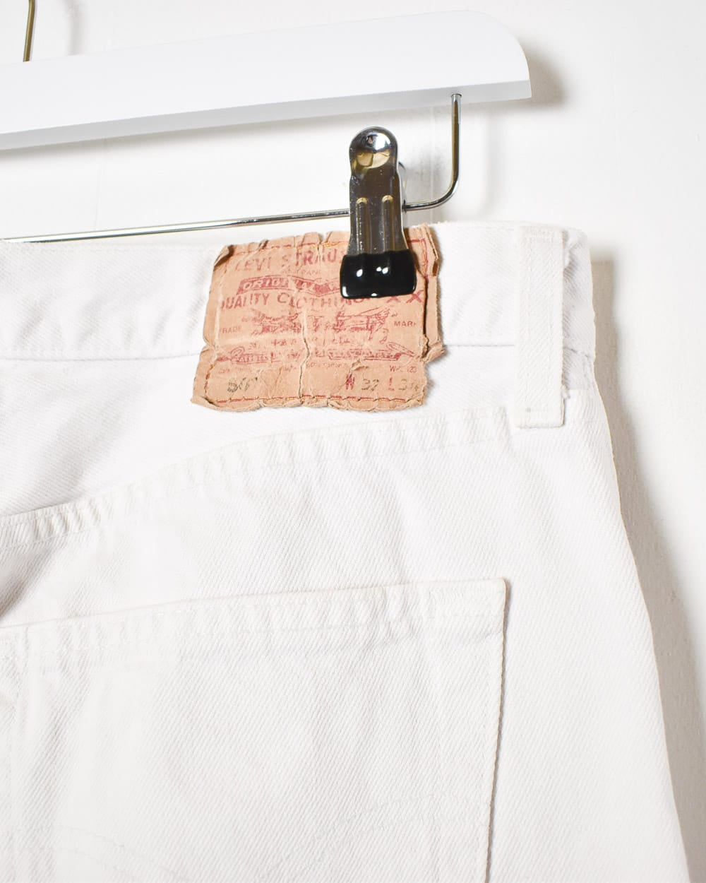 White Levi's 501 Jeans - W32 L34