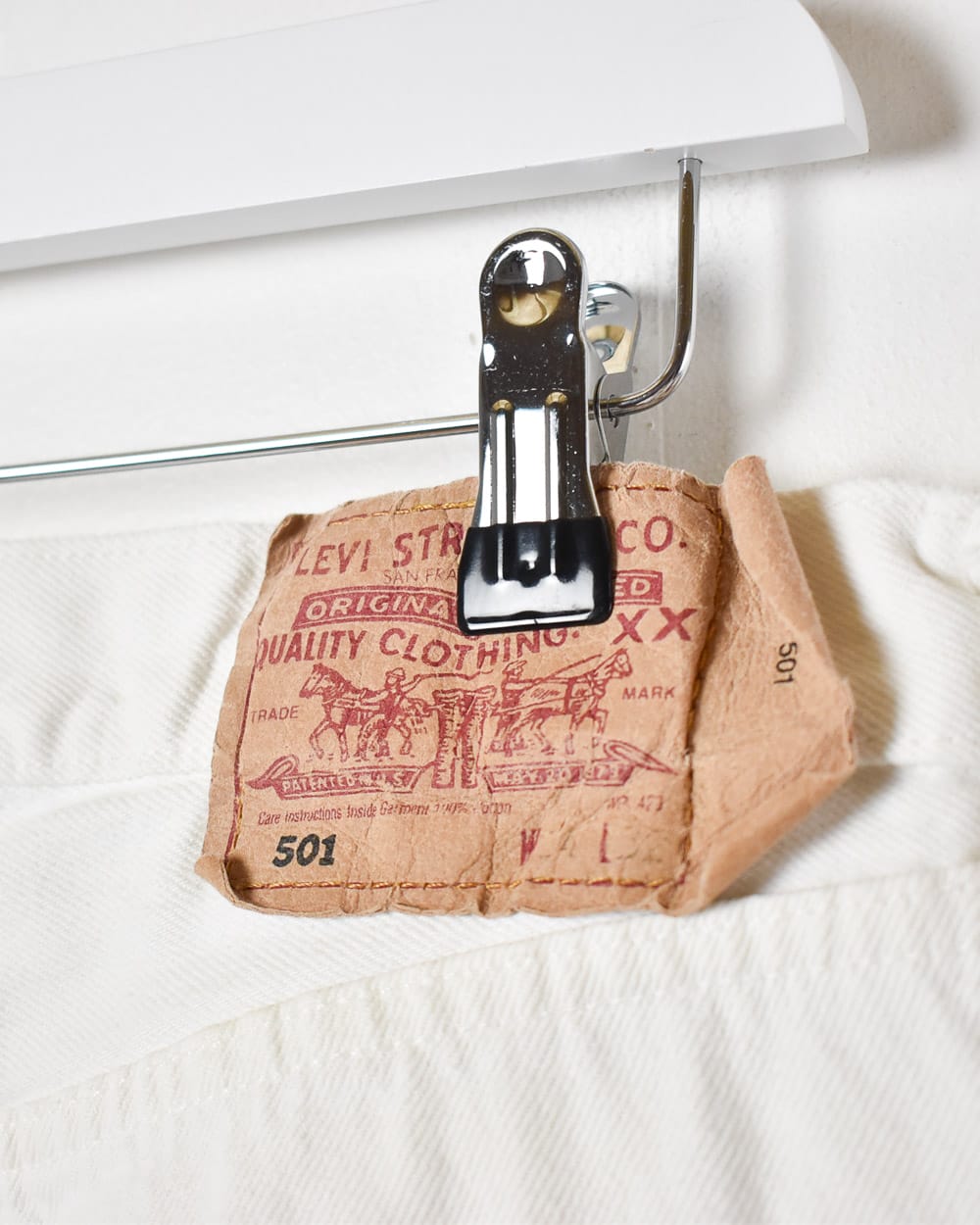 White Levi's 501 Jeans - W32 L31