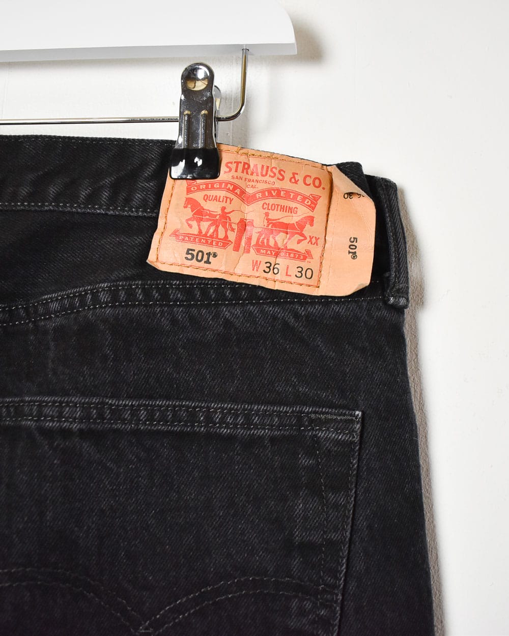 Black Levi's 501 Jeans - W35 L30