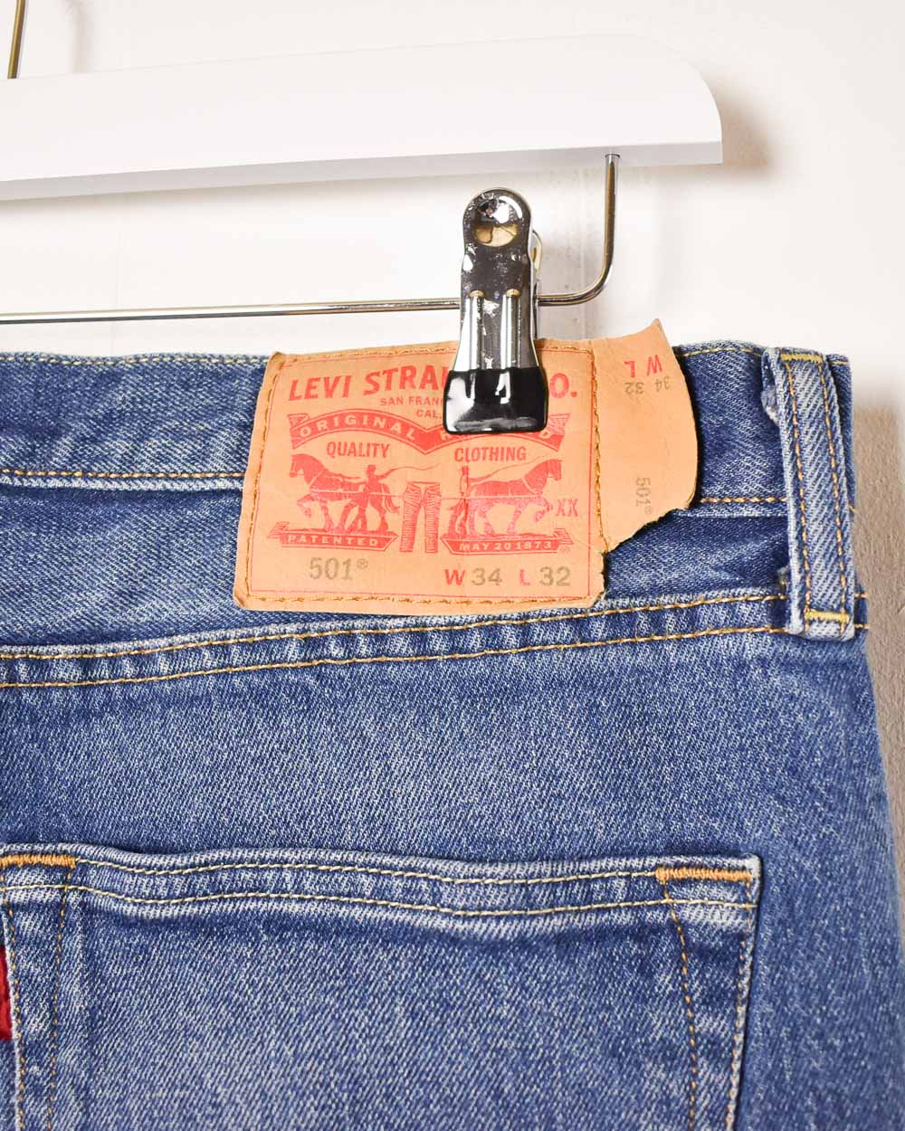 Blue Levi's 501 Jeans - W34 L32