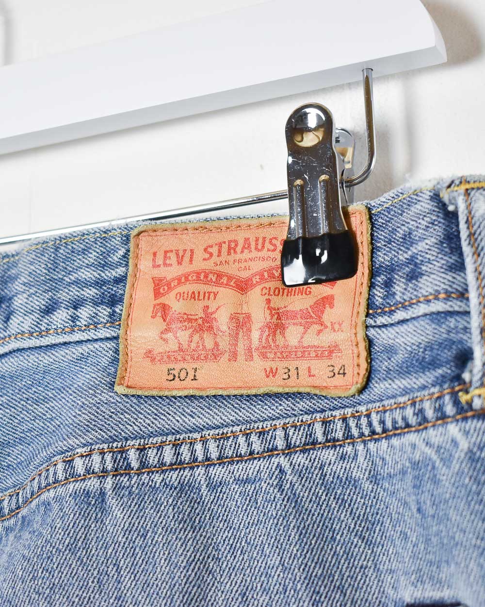 BabyBlue Levi's 501 Jeans - W32 L34