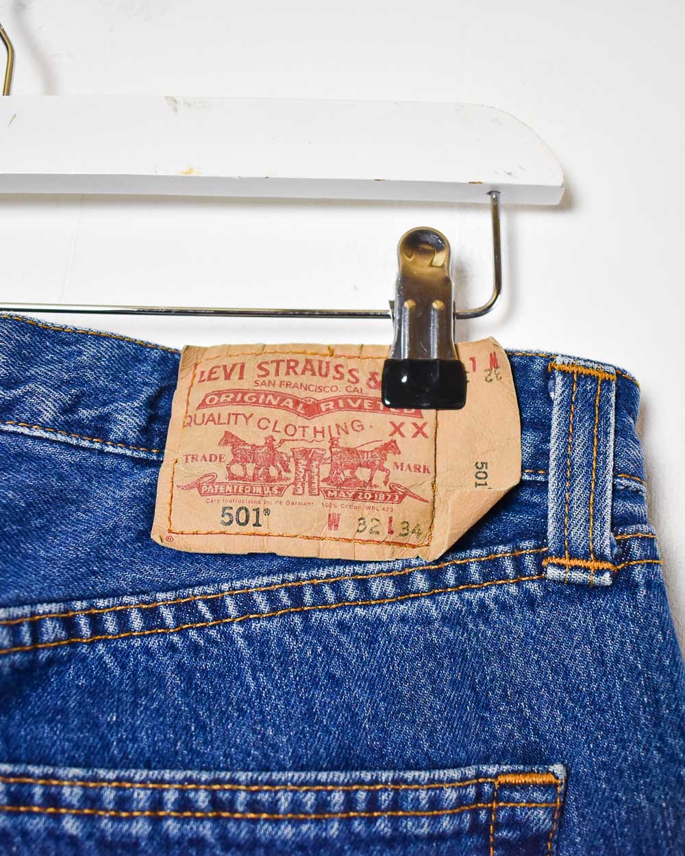 Blue Levi's 501 Jeans - W32 L34
