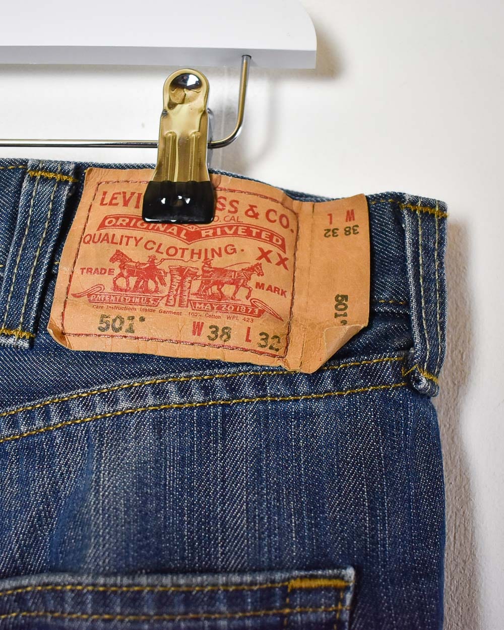 Navy Levi's 501 Jeans - W38 L32