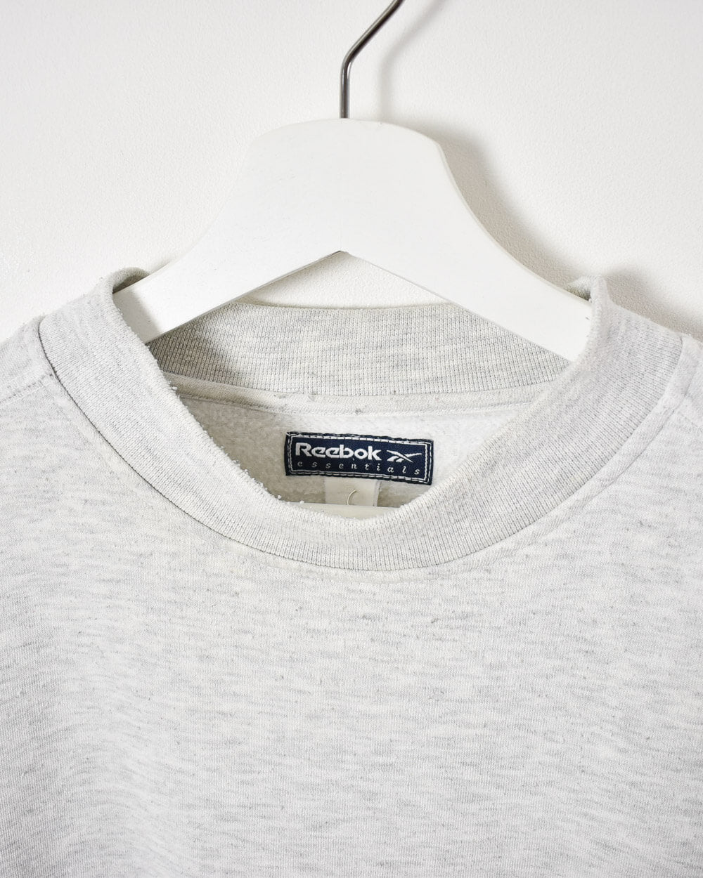 Reebok Essentials Sweatshirt - Large - Domno Vintage 90s, 80s, 00s Retro and Vintage Clothing