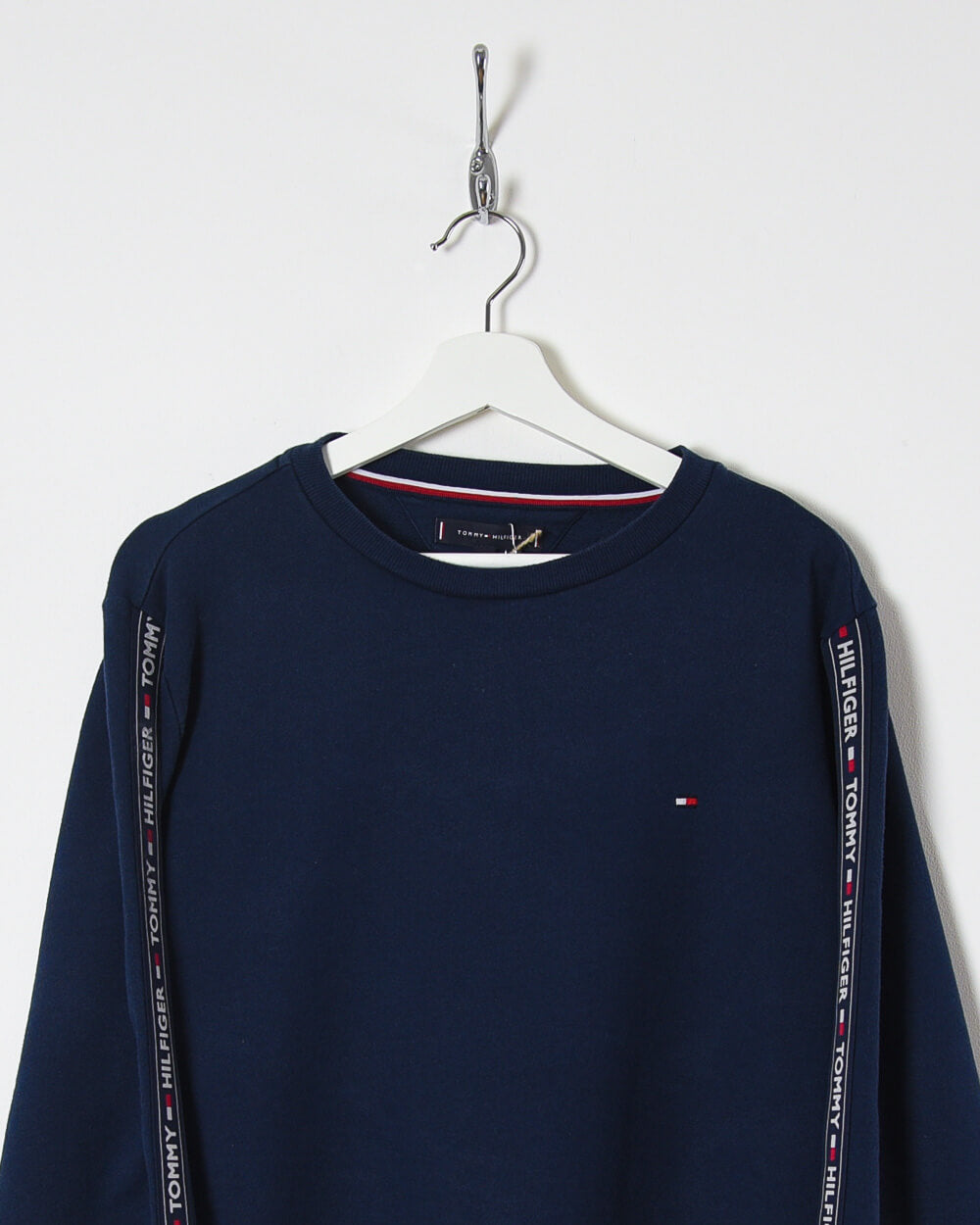 Tommy Hilfiger Sweatshirt - Large - Domno Vintage 90s, 80s, 00s Retro and Vintage Clothing