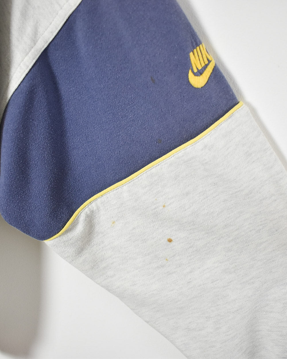 Nike Est 1972 Sweatshirt - Large - Domno Vintage 90s, 80s, 00s Retro and Vintage Clothing