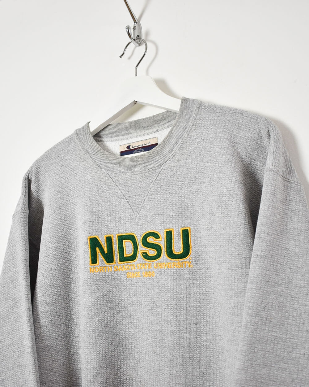 Champion North Dakota State University 1890 Sweatshirt - Large - Domno Vintage 90s, 80s, 00s Retro and Vintage Clothing