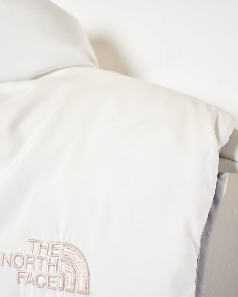 White The North Face Women's 700 Down Gilet - Medium