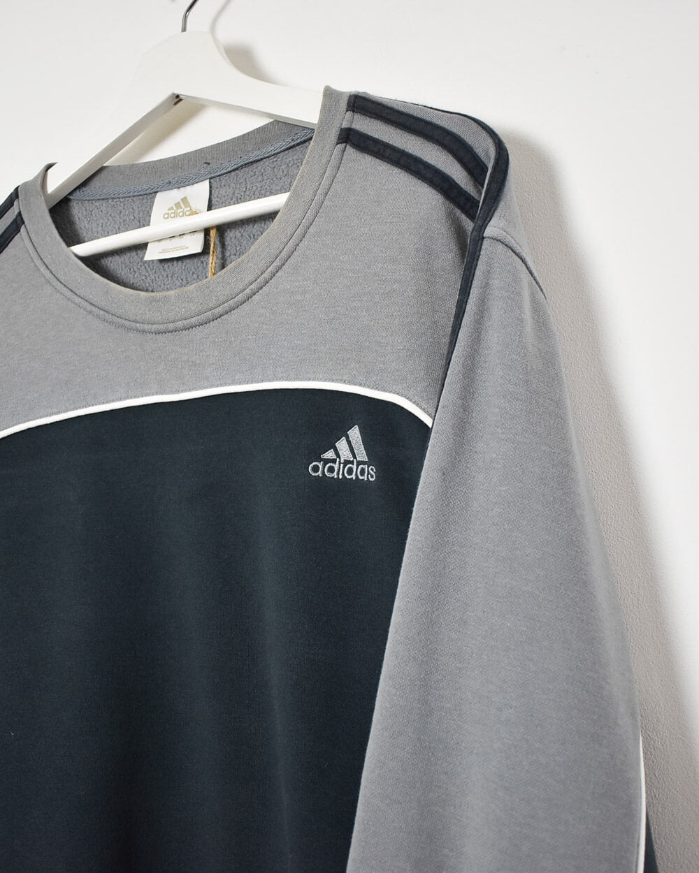 Adidas Sweatshirt - Large - Domno Vintage 90s, 80s, 00s Retro and Vintage Clothing