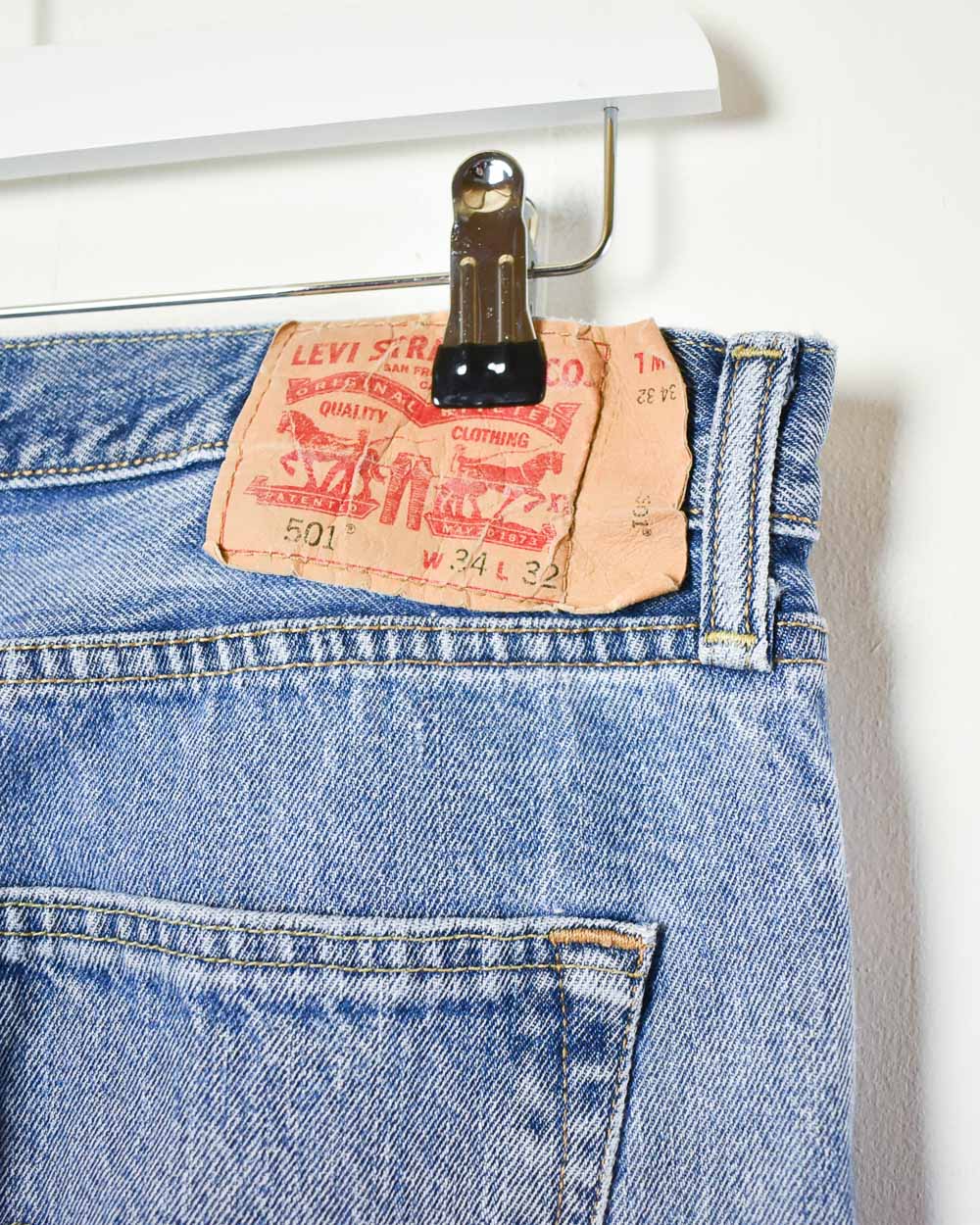 Blue Levi's 501 Jeans - W34 L32