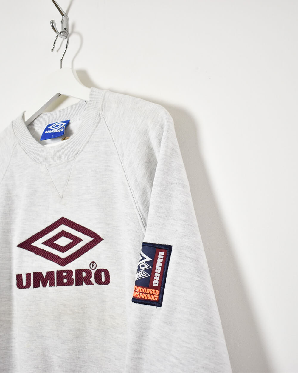 Umbro Sweatshirt - Large - Domno Vintage 90s, 80s, 00s Retro and Vintage Clothing