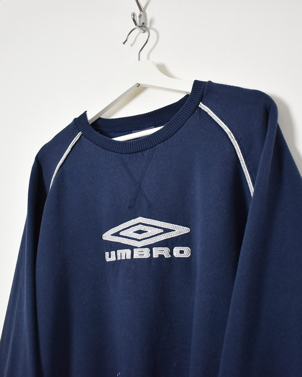 Umbro Sweatshirt - Large - Domno Vintage 90s, 80s, 00s Retro and Vintage Clothing