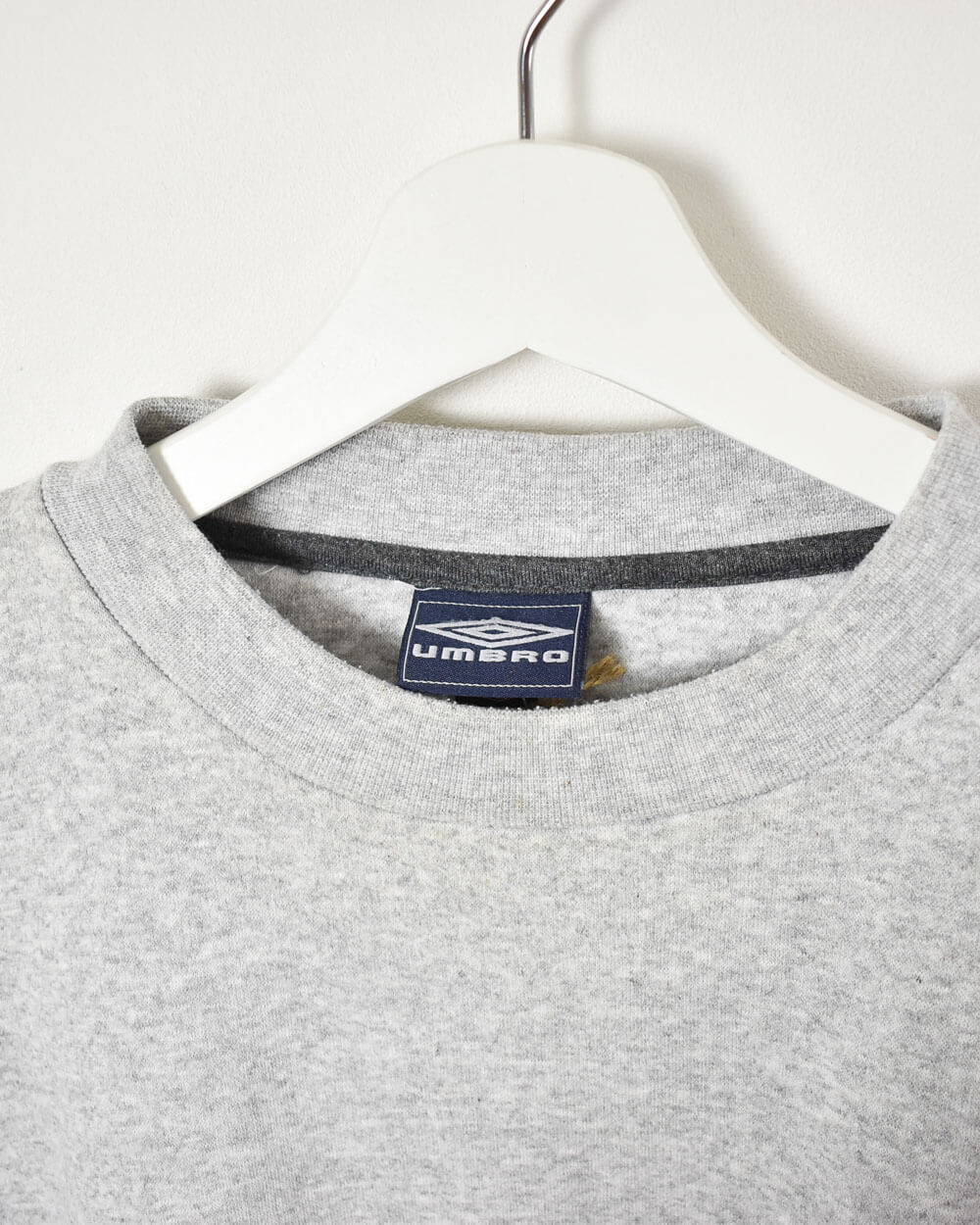 Umbro Sweatshirt - Large - Domno Vintage 90s, 80s, 00s Retro and Vintage Clothing