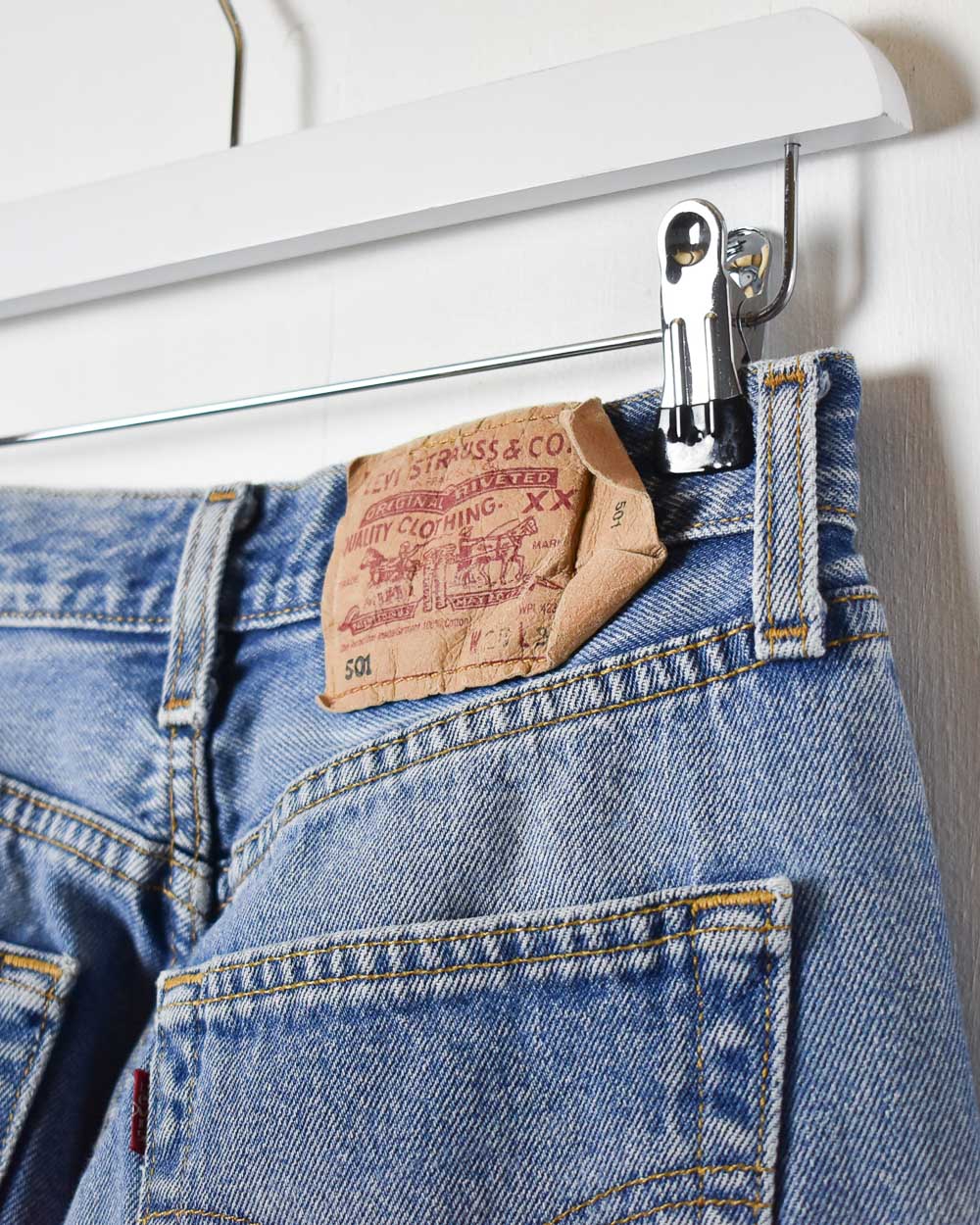 Blue Levi's 501 Jeans - W26 L30